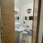 Casa Indipendente In Centro Con Corte Privata * San Benedetto del Tronto