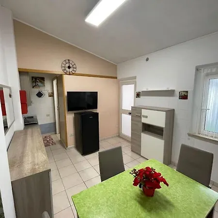 Casa Indipendente In Centro Con Corte Privata